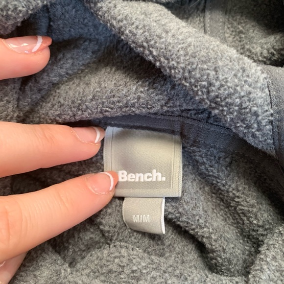 Super warm bench hoodie - Picture 2 of 2